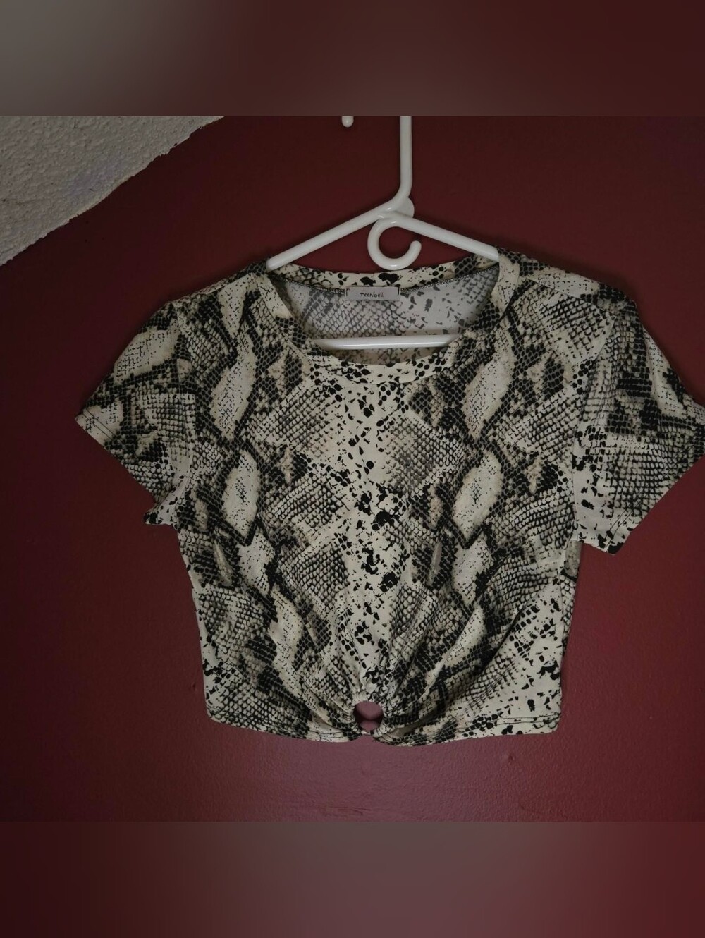TeenBell black and white snake print crop top